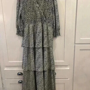 Black & White Tiered Long Sleeve Maxi Dress